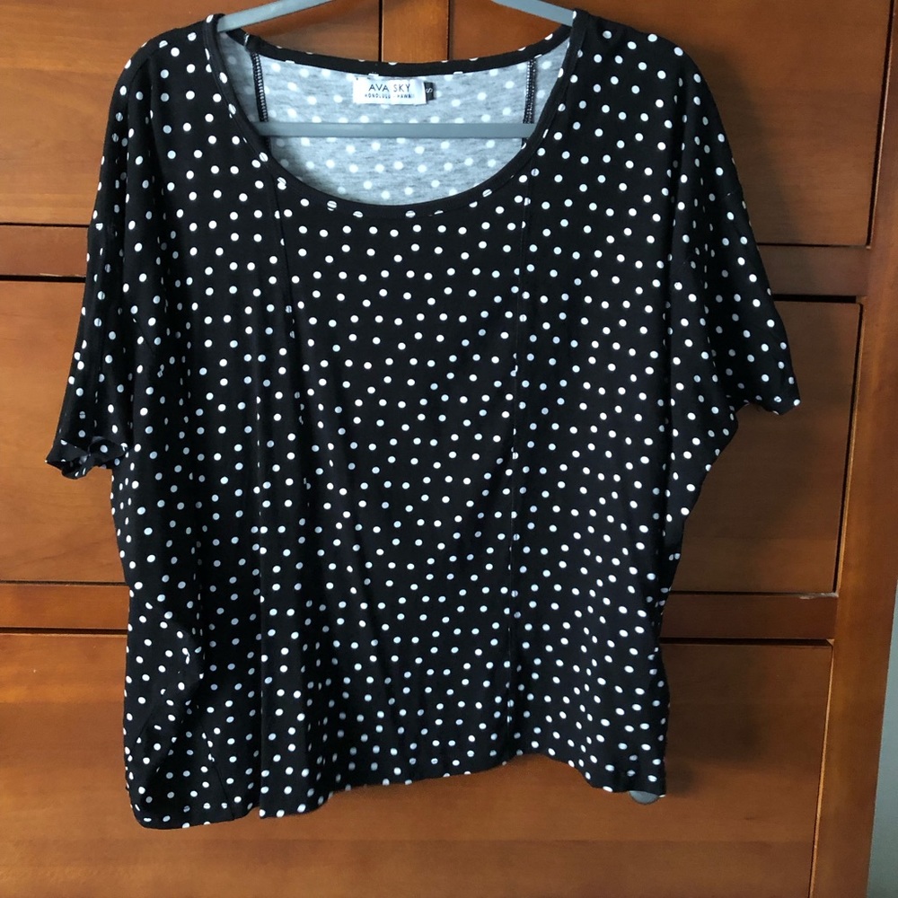 Ava sky top